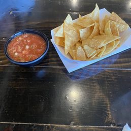 Chíos and salsa Chíos and salsa