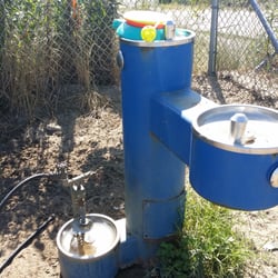 Nickerson Beach Dog Run - Water fountain . Could be cleaner. It was early am.