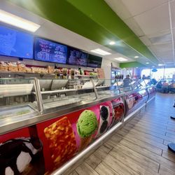 La Michoacana Ice Cream Delight - Large inside and lots of options