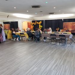 Main Street Dance Works - More than enough room, 4 tables, 22 people. This space can easily host up to 40 people