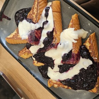 The Cottage - Blueberry Cheesecake French Toast - Breakfast & Brunch Near Me - Pigeon Forge, Tennessee