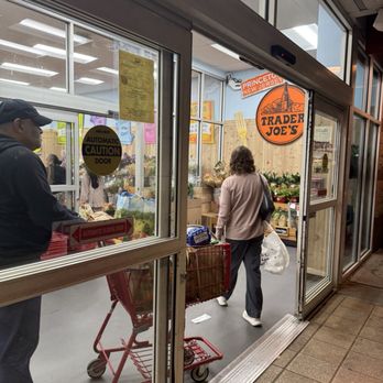 Trader Joe's - Grocery Near Me - Princeton, New Jersey