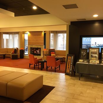 Courtyard by Marriott Pittsburgh Airport - Lobby - Hotels Near Me - Coraopolis, Pennsylvania Courtyard by Marriott Pittsburgh Airport - Lobby - Hotels Near Me - Coraopolis, Pennsylvania