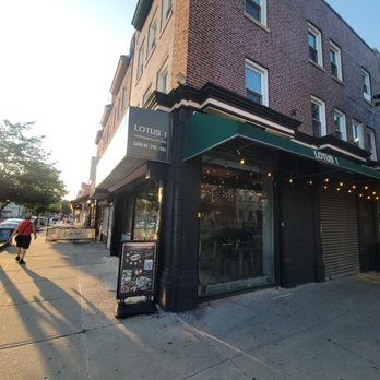 Lotus 1 - Vietnamese Near Me - Astoria, New York