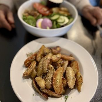 botL - Best fingerling potatoes I have ever has and Pittsburgh Salad - Cocktail Bars Near Me - New Kensington, Pennsylvania botL - Best fingerling potatoes I have ever has and Pittsburgh Salad - Cocktail Bars Near Me - New Kensington, Pennsylvania