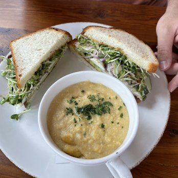 peasants FEAST - veggie sandwich with cheesy polenta - American Near Me - Solvang, California