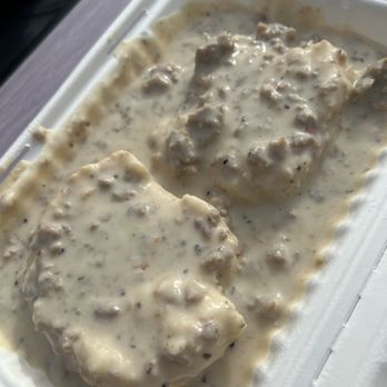 Beachin’ Biscuits - Pirates Cove - Breakfast & Brunch Near Me - Pismo Beach, California