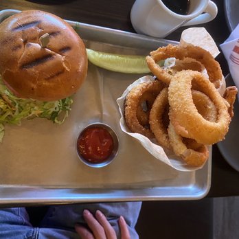 Little Barn - Little Barn Burger - Pubs Near Me - Shelton, Connecticut Little Barn - Little Barn Burger - Pubs Near Me - Shelton, Connecticut