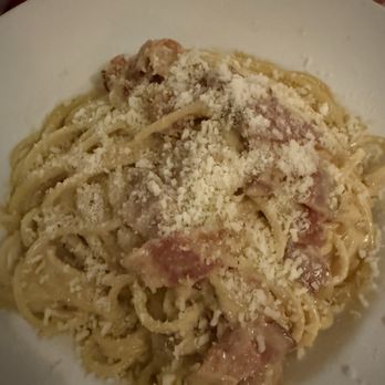 Dan Tana's - Spaghetti, Carbonara - Italian Near Me - West Hollywood, California