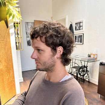 Proper Fox Studio - Modern mens haircut, excellent scissor techniques. - Hair Salons Near Me - San Francisco CA, California Proper Fox Studio - Modern mens haircut, excellent scissor techniques. - Hair Salons Near Me - San Francisco CA, California