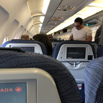 Air Canada - Airlines Near Me - Edmonton, Alberta