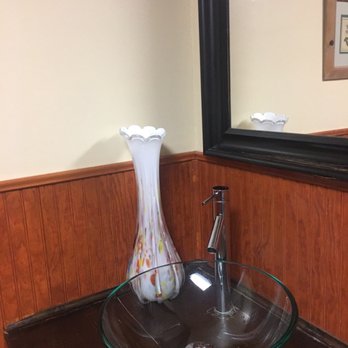 Bistro Mediterranean & Tapas Bar - Bathroom - Mediterranean Near Me - East Haven, Connecticut