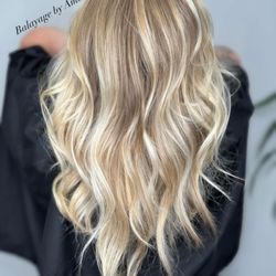 Salon Thairapy 22