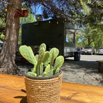 Xochi - Nice outside seating area, specially on a summer day. - Food Trucks Near Me - Issaquah, Washington Xochi - Nice outside seating area, specially on a summer day. - Food Trucks Near Me - Issaquah, Washington