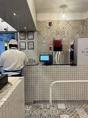 Churrería el Moro Mercado Roma by null