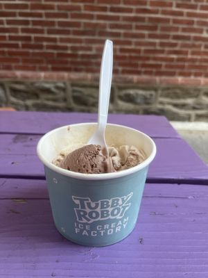 Tubby Robot Ice Cream Factory by null