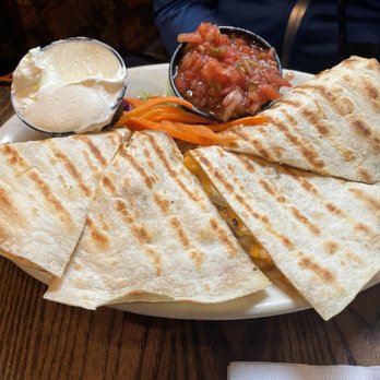 Cheers - Chicken Quesadilla - American Near Me - Boston, Massachusetts