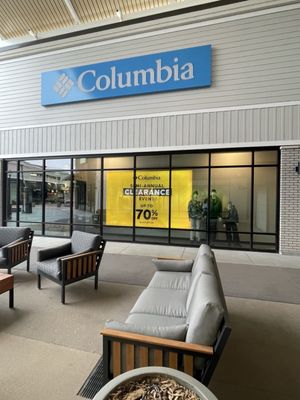 TULSA PREMIUM OUTLETS - Updated March 2025 - 19 Photos - 801 E Outlet