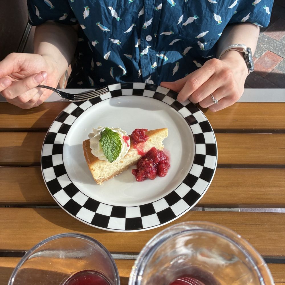 Half a cheesecake slice