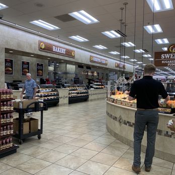 Buc-ee's - Bakery and sandwich counters - Gas Stations Near Me - Melissa, Texas