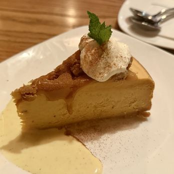 Cooper’s Hawk Winery & Restaurant - Pumpkin Praline Cheesecake - New American Near Me - Richmond, Virginia