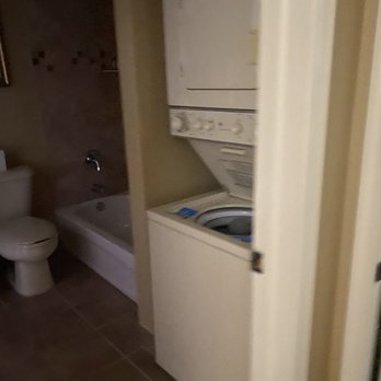 Club Wyndham Kingsgate - Wash machine dryer in the room - Resorts Near Me - Williamsburg, Virginia