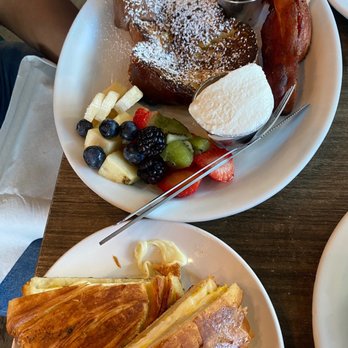 Bistro Cafe - Breakfast & Brunch Near Me - Miami, Florida Bistro Cafe - Breakfast & Brunch Near Me - Miami, Florida