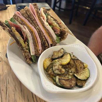 The Old Talbott Tavern - Club Sandwich - Bars Near Me - Bardstown, Kentucky