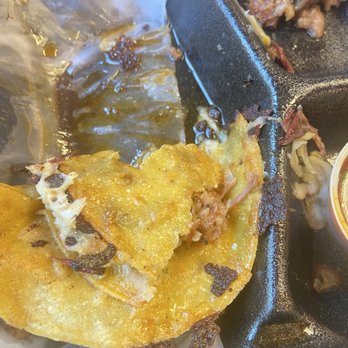 Yellow Rose BBQ - Birria Taco. You can see the grease. - Barbeque Near Me - Jacksonville, Florida Yellow Rose BBQ - Birria Taco. You can see the grease. - Barbeque Near Me - Jacksonville, Florida