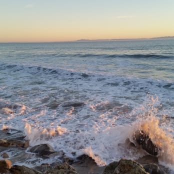One Thousand Steps Beach - Beaches Near Me - Santa Barbara, California