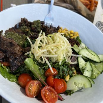 The Stand - American Classics Redefined - Steak salad. Really enjoyed this. - Burgers Near Me - Long Beach, California