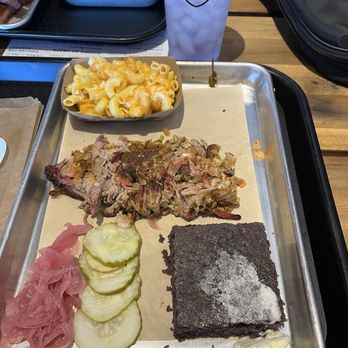 Hog & Tradition - The pulled pork combo - Barbeque Near Me - Henderson, Nevada