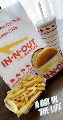 In-N-Out Burger by null