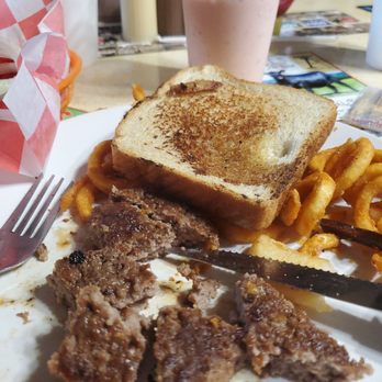 Soda Pop Junction - Hamburger steak - American Near Me - Lynnville, Tennessee Soda Pop Junction - Hamburger steak - American Near Me - Lynnville, Tennessee