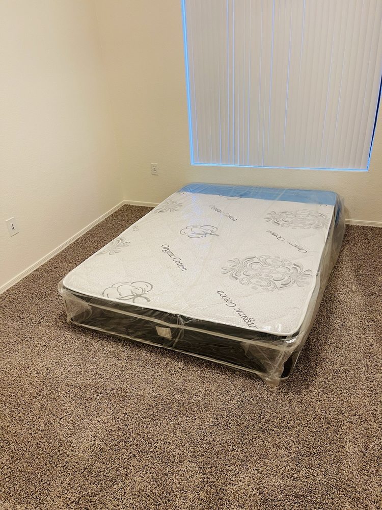 FURNITURE & MATTRESS DISCOUNTERS Updated October 2024 24 Photos