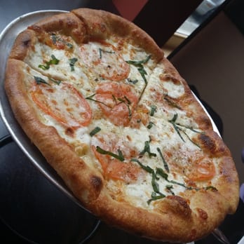 TreMonte Pizzeria Restaurant & Bar - Pizza Near Me - Lowell, Massachusetts TreMonte Pizzeria Restaurant & Bar - Pizza Near Me - Lowell, Massachusetts