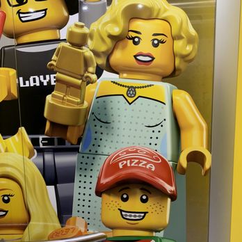 LEGOLAND Discovery Center - Columbus - Elevator wall - Amusement Parks Near Me - Columbus, Ohio