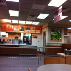 Wendy's - Front lobby