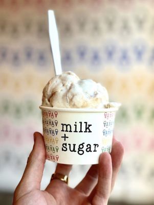 milk + sugar by null