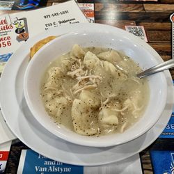 Bill Smiths Cafe - Chicken and Dumplings