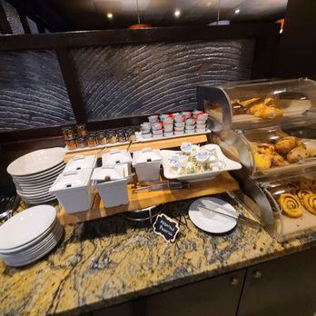Ella's Restaurant - Breakfast & Brunch Near Me - Houston, Texas