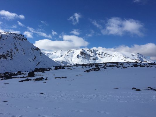 Tongariro Alpine Crossing by null