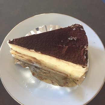 85°C Bakery Cafe-Glendale - Tiramisu - Bakeries Near Me - Glendale, California 85°C Bakery Cafe-Glendale - Tiramisu - Bakeries Near Me - Glendale, California