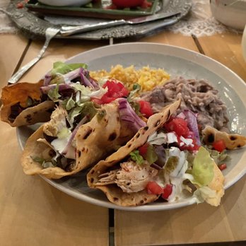 Food Dept - Check this perfect taco dinner made for just the 5 of us. All freshly made ingredients to put together a beautiful dinner plate. - Personal Chefs Near Me Food Dept - Check this perfect taco dinner made for just the 5 of us. All freshly made ingredients to put together a beautiful dinner plate. - Personal Chefs Near Me