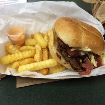 Willie's Pinchos in Orlando - Pastrami Burger - Puerto Rican Near Me - Orlando, Florida Willie's Pinchos in Orlando - Pastrami Burger - Puerto Rican Near Me - Orlando, Florida