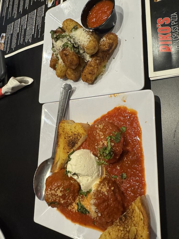 RIKO’S PIZZA OF NAPLES - Updated January 2026 - 14 Photos & 22 Reviews ...