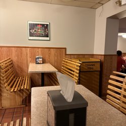 Buffalo Joe's - Seating area