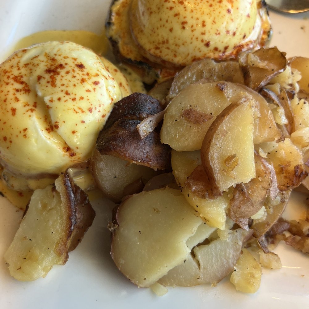 Keke's Breakfast Cafe - Eggs Benedict - Breakfast & Brunch Near Me - Largo, Florida Keke's Breakfast Cafe - Eggs Benedict - Breakfast & Brunch Near Me - Largo, Florida