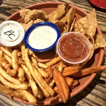 Joshua Tree Saloon - Sampler - Dive Bars Near Me - Joshua Tree, California