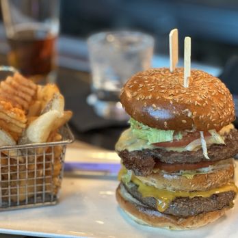 Guy Fieri's Foxwoods Kitchen & Bar - Double Smash Burgee - American Near Me - Mashantucket, Connecticut Guy Fieri's Foxwoods Kitchen & Bar - Double Smash Burgee - American Near Me - Mashantucket, Connecticut